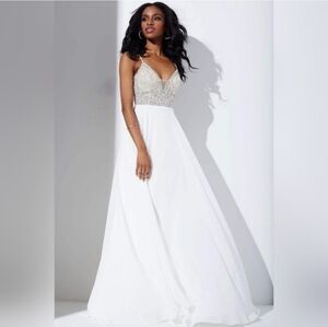 JVN By Jovani Plunge Neckline Embellished Bodice Gown In White Size 12